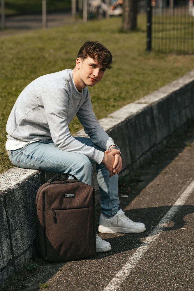 Pánský městský batoh hnědý 17" 20L - Enrico Benetti 